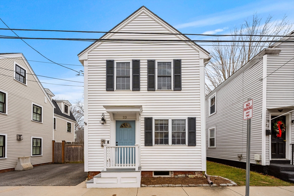 23 Merrill St, Newburyport, Massachusetts, 3 Bedrooms Bedrooms, 10 Rooms Rooms,3 BathroomsBathrooms,Residential,For Sale,Merrill St,73464299