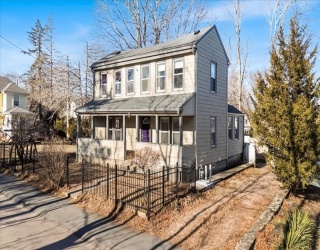 23 North St, Medway, Massachusetts, 3 Bedrooms Bedrooms, 7 Rooms Rooms,1.5 BathroomsBathrooms,Residential,For Sale,North St,73466069