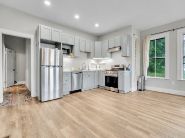 187 Neponset Ave, Boston, Massachusetts, 2 Bedrooms Bedrooms, 4 Rooms Rooms,2 BathroomsBathrooms,Residential Lease,For Rent,Neponset Ave,73478735