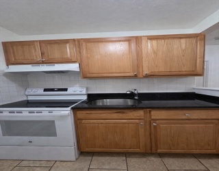 28 Carmel St, Chelsea, Massachusetts, 2 Bedrooms Bedrooms, 3 Rooms Rooms,1 BathroomBathrooms,Residential Lease,For Rent,Carmel St,73478763