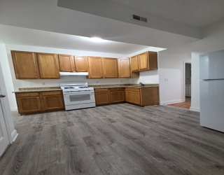 136 Chestnut St, Chelsea, Massachusetts, 2 Bedrooms Bedrooms, 3 Rooms Rooms,1 BathroomBathrooms,Residential Lease,For Rent,Chestnut St,73478756