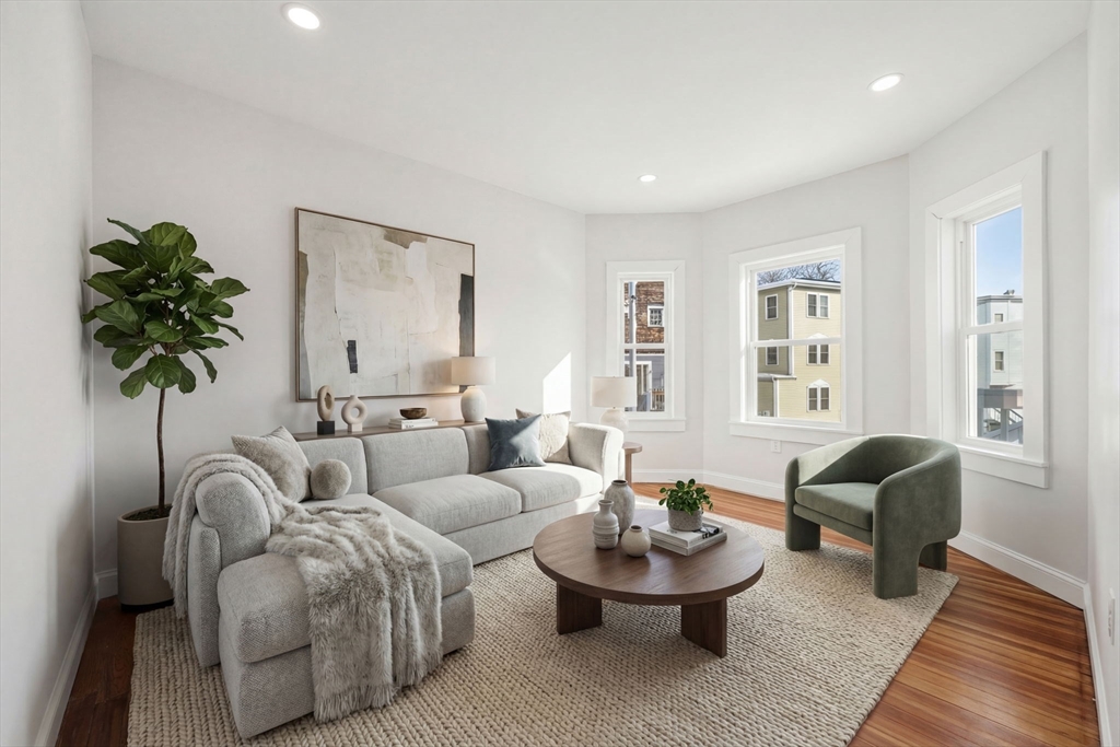 53 Woodford Street, Boston, Massachusetts, 3 Bedrooms Bedrooms, 5 Rooms Rooms,1 BathroomBathrooms,Residential Lease,For Rent,Woodford Street,73478752