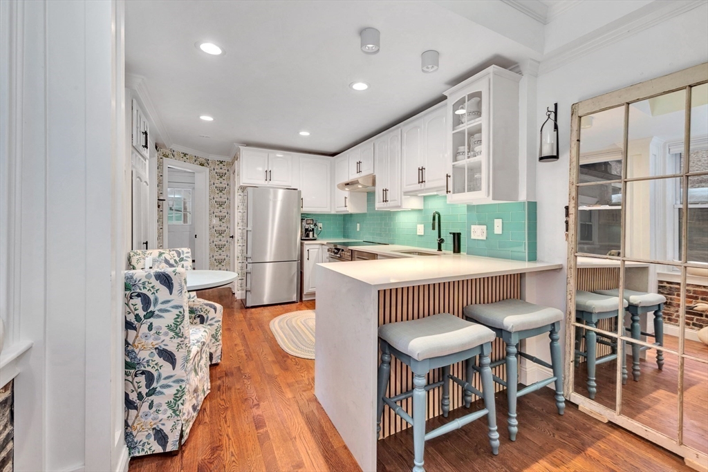 34 Clark, Boston, Massachusetts, 2 Bedrooms Bedrooms, 4 Rooms Rooms,1 BathroomBathrooms,Residential,For Sale,Clark,73478750