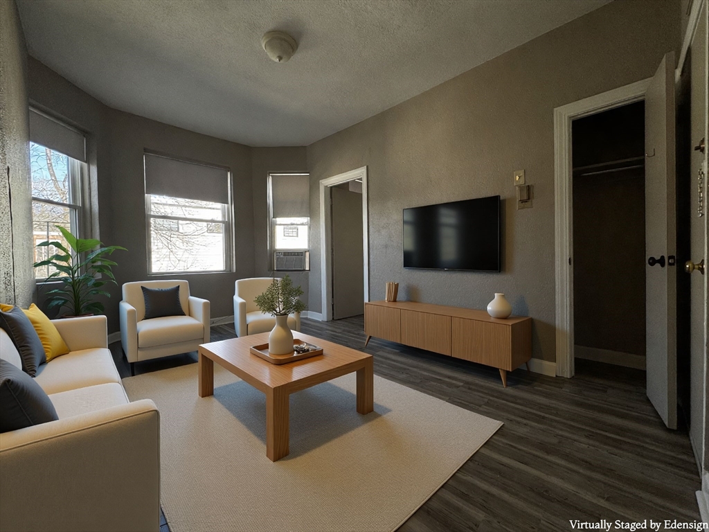 1870 Beacon St., Boston, Massachusetts, 1 Bedroom Bedrooms, 3 Rooms Rooms,1 BathroomBathrooms,Residential Lease,For Rent,Beacon St.,73478799