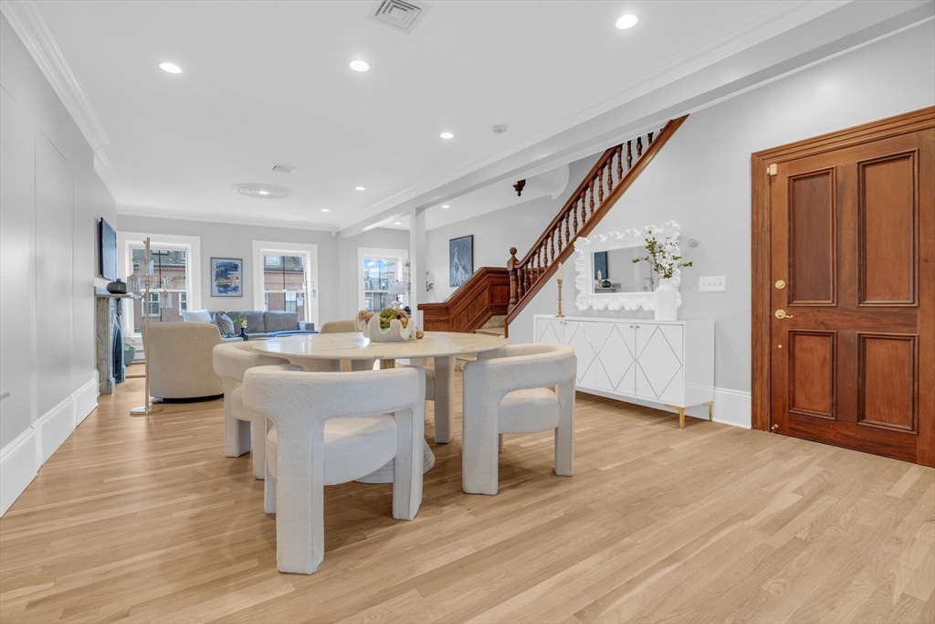 69 Rutland St, Boston, Massachusetts, 2 Bedrooms Bedrooms, 4 Rooms Rooms,2.5 BathroomsBathrooms,Residential,For Sale,Rutland St,73478819