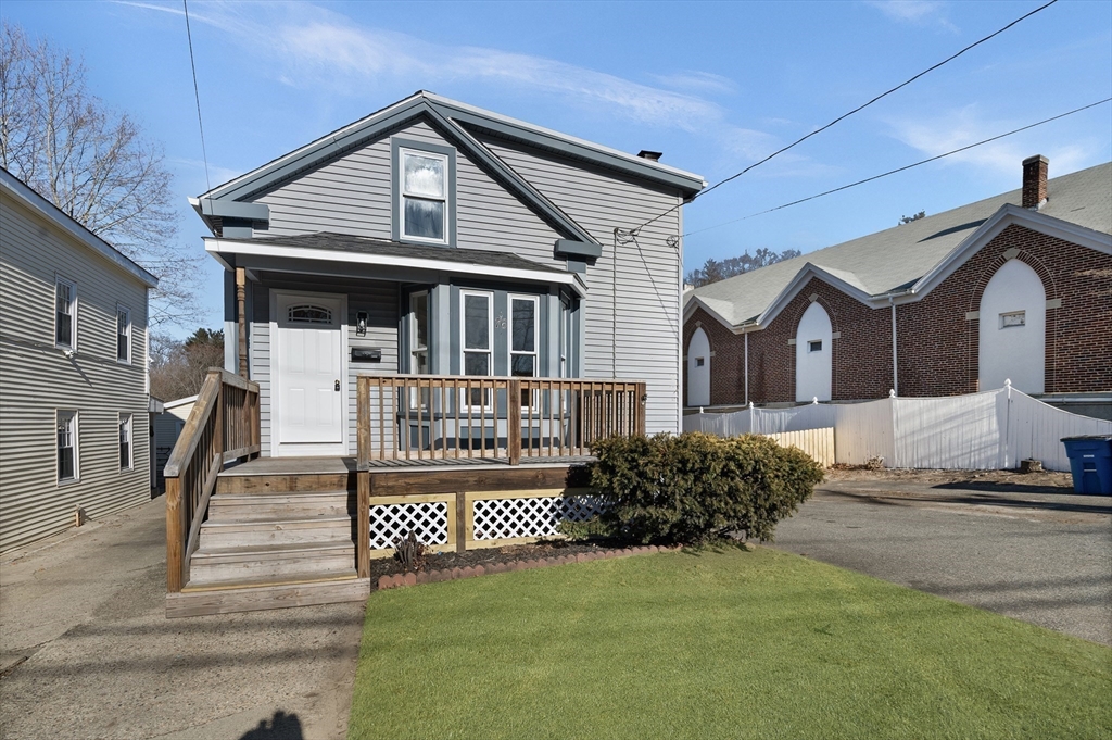 76 Main St, Blackstone, Massachusetts, 3 Bedrooms Bedrooms, 7 Rooms Rooms,1.5 BathroomsBathrooms,Residential,For Sale,Main St,73478812