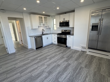 278 E Eagle, Boston, Massachusetts, 4 Bedrooms Bedrooms, 6 Rooms Rooms,1 BathroomBathrooms,Residential Lease,For Rent,E Eagle,73478876