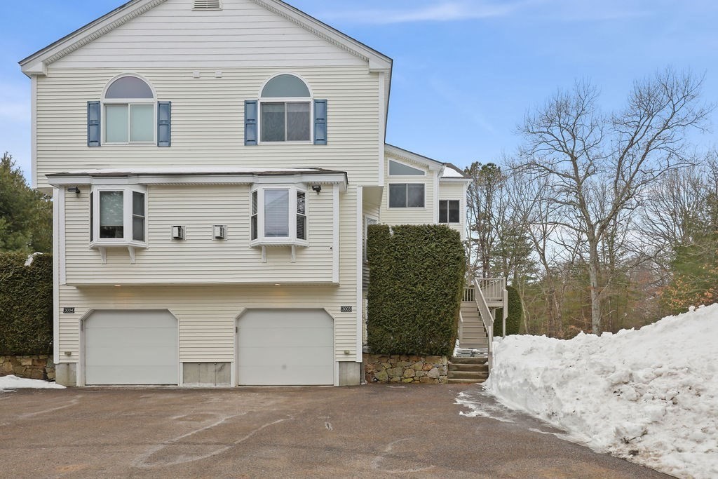 3003 Maple Brook Rd, Bellingham, Massachusetts, 2 Bedrooms Bedrooms, 6 Rooms Rooms,2.5 BathroomsBathrooms,Residential,For Sale,Maple Brook Rd,73478873