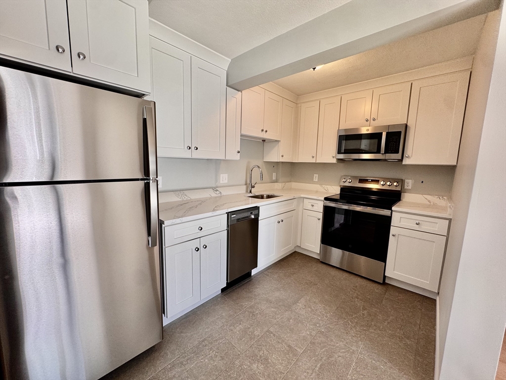 97 Spring Street, Boston, Massachusetts, 1 Bedroom Bedrooms, 3 Rooms Rooms,1 BathroomBathrooms,Residential Lease,For Rent,Spring Street,73478940