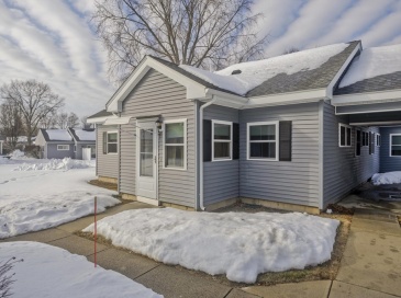 38 Applewood Dr, Chicopee, Massachusetts, 2 Bedrooms Bedrooms, 4 Rooms Rooms,1 BathroomBathrooms,Residential,For Sale,Applewood Dr,73478842