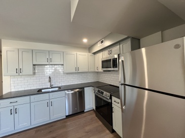 160 Seabury St, Fall River, Massachusetts, 2 Bedrooms Bedrooms, 5 Rooms Rooms,1.5 BathroomsBathrooms,Residential Lease,For Rent,Seabury St,73478952