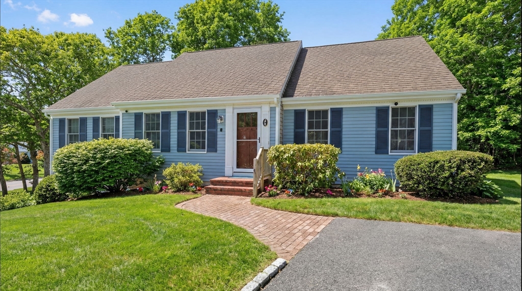 4 Berry Ln, Harwich, Massachusetts, 3 Bedrooms Bedrooms, 5 Rooms Rooms,2 BathroomsBathrooms,Residential,For Sale,Berry Ln,73478964