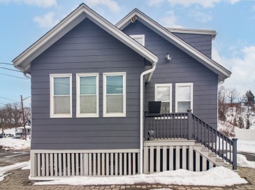 17 Lark Ave, Saugus, Massachusetts, ,Commercial Lease,For Rent,Lark Ave,73478968