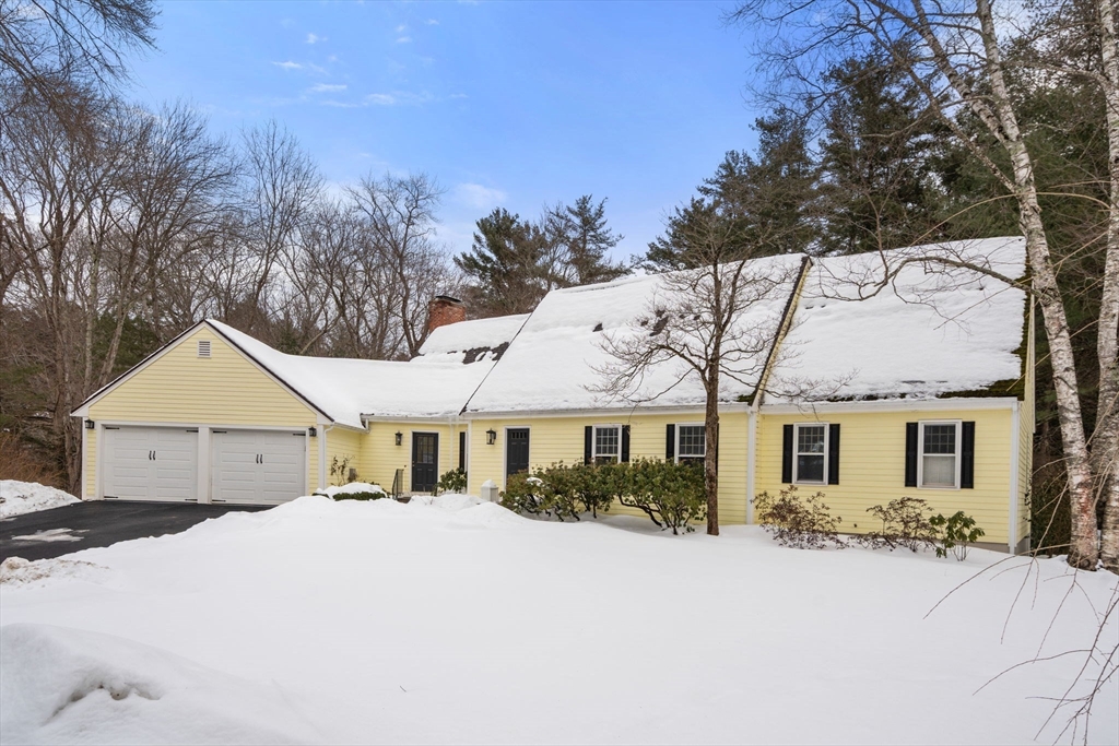 173 Conant Rd, Weston, Massachusetts, 4 Bedrooms Bedrooms, 8 Rooms Rooms,3.5 BathroomsBathrooms,Residential,For Sale,Conant Rd,73478979