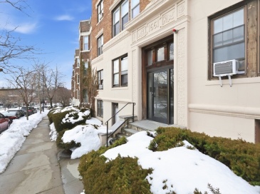 1661 Commonwealth Ave., Boston, Massachusetts, 4 Bedrooms Bedrooms, 6 Rooms Rooms,2 BathroomsBathrooms,Residential Lease,For Rent,Commonwealth Ave.,73479045