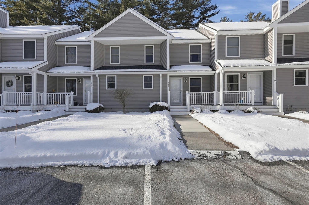193 Bayberry Hill Ln, Leominster, Massachusetts, 2 Bedrooms Bedrooms, 4 Rooms Rooms,1.5 BathroomsBathrooms,Residential,For Sale,Bayberry Hill Ln,73474110