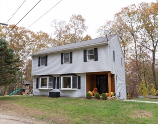 15 Cherokee Rd, Holland, Massachusetts, 3 Bedrooms Bedrooms, 6 Rooms Rooms,2.5 BathroomsBathrooms,Residential,For Sale,Cherokee Rd,73449973