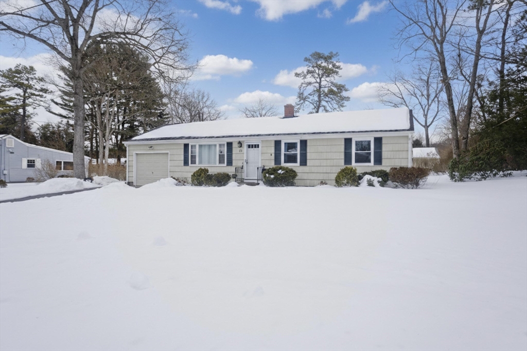 53 Meadowlark, Longmeadow, Massachusetts, 3 Bedrooms Bedrooms, 6 Rooms Rooms,1 BathroomBathrooms,Residential,For Sale,Meadowlark,73478974