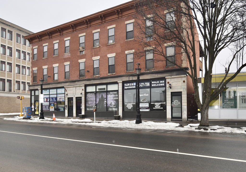 181 Chestnut Street, Springfield, Massachusetts, 1 Bedroom Bedrooms, 3 Rooms Rooms,1 BathroomBathrooms,Residential Lease,For Rent,Chestnut Street,73479002