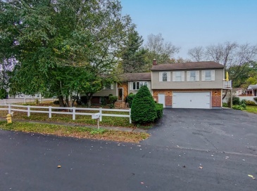 60 Elizabeth Street, Agawam, Massachusetts, 3 Bedrooms Bedrooms, 8 Rooms Rooms,2 BathroomsBathrooms,Residential,For Sale,Elizabeth Street,73444515 60 Elizabeth Street, Agawam, Massachusetts, 3 Bedrooms Bedrooms, 8 Rooms Rooms,2 BathroomsBathrooms,Residential,For Sale,Elizabeth Street,73444515