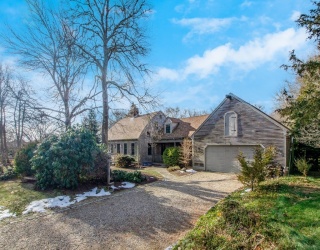 15 Hitching Post Rd, Mattapoisett, Massachusetts, 3 Bedrooms Bedrooms, 7 Rooms Rooms,3 BathroomsBathrooms,Residential,For Sale,Hitching Post Rd,73465845