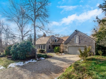 15 Hitching Post Rd, Mattapoisett, Massachusetts, 3 Bedrooms Bedrooms, 7 Rooms Rooms,3 BathroomsBathrooms,Residential,For Sale,Hitching Post Rd,73465845