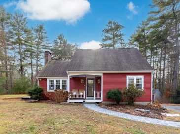 49 Thompson St, Pembroke, Massachusetts, 3 Bedrooms Bedrooms, 7 Rooms Rooms,2 BathroomsBathrooms,Residential,For Sale,Thompson St,73468377