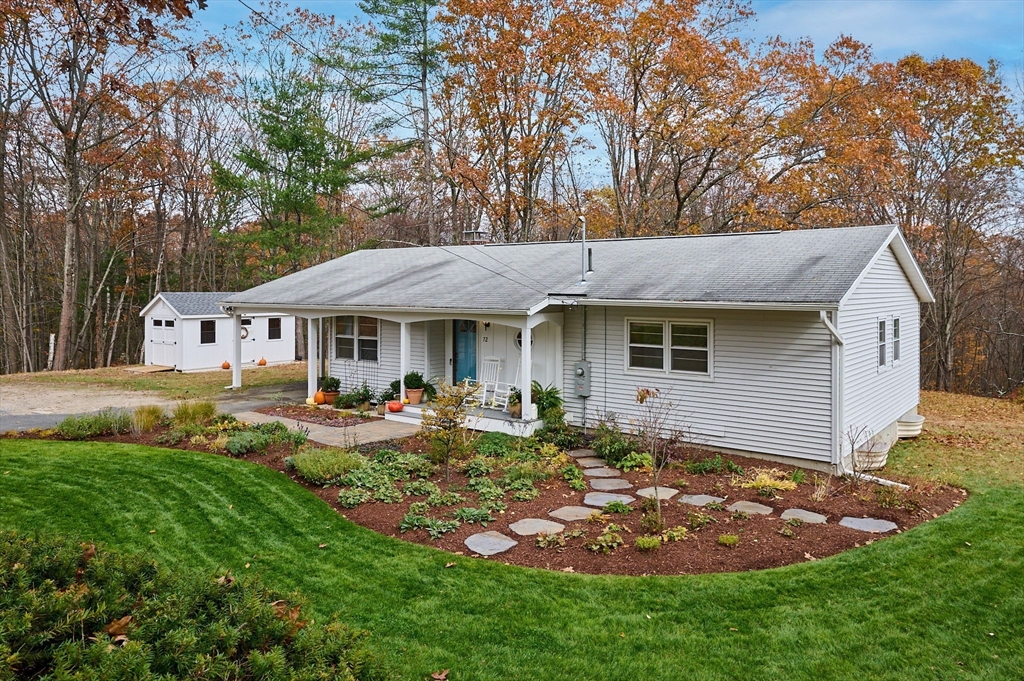 72 N Main St, New Salem, Massachusetts, 3 Bedrooms Bedrooms, 4 Rooms Rooms,2 BathroomsBathrooms,Residential,For Sale,N Main St,73453513