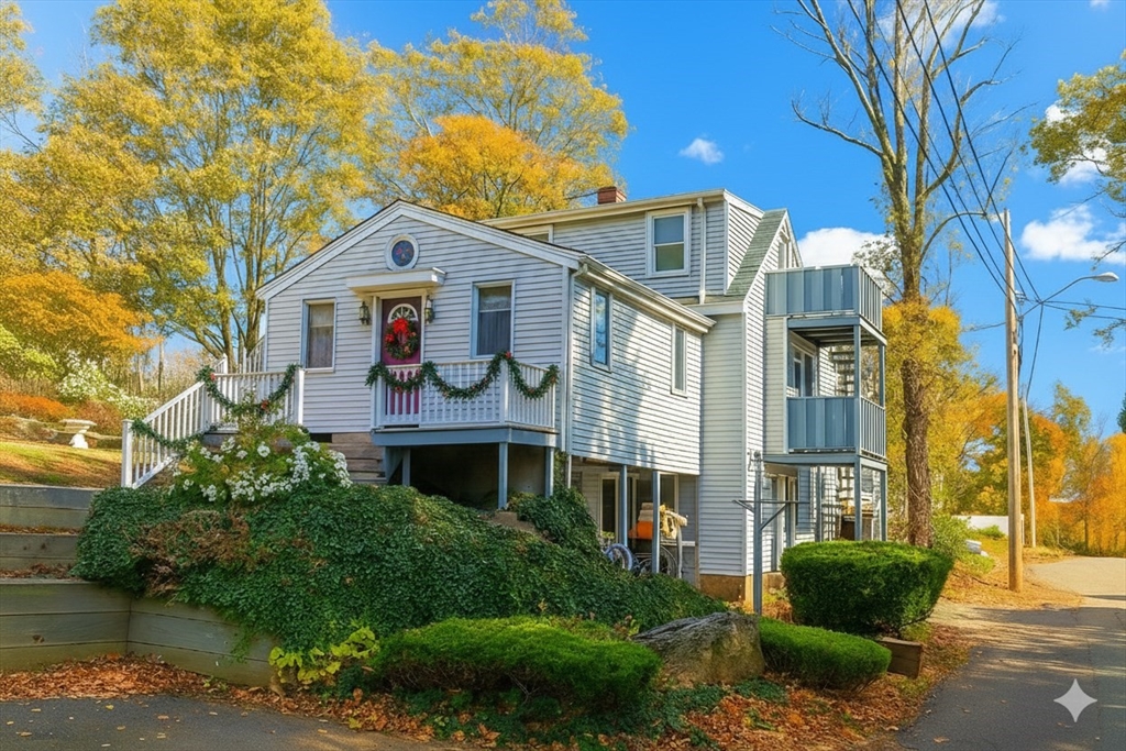 16 Lindbergh Ave, Weymouth, Massachusetts, 4 Bedrooms Bedrooms, 9 Rooms Rooms,3 BathroomsBathrooms,Residential Income,For Sale,Lindbergh Ave,73401530