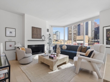 1 Franklin St, Boston, Massachusetts, 2 Bedrooms Bedrooms, 5 Rooms Rooms,2 BathroomsBathrooms,Residential,For Sale,Franklin St,73479089