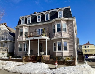 49 Linden St, Fall River, Massachusetts, 2 Bedrooms Bedrooms, 5 Rooms Rooms,1 BathroomBathrooms,Residential Lease,For Rent,Linden St,73479092