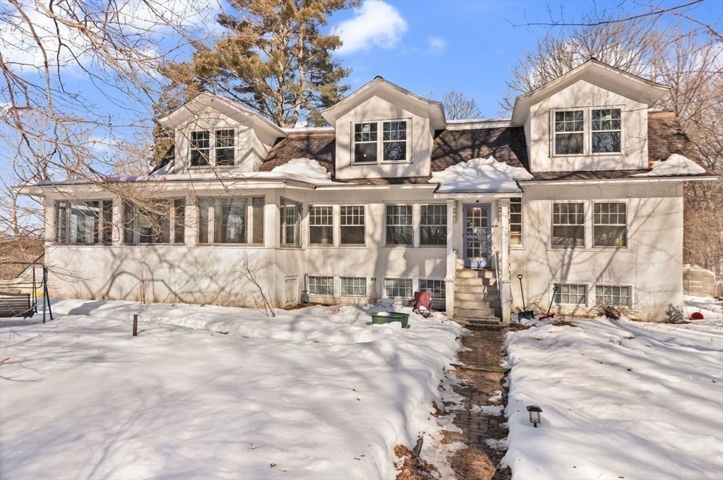 132 Massapoag Ave, Sharon, Massachusetts, 4 Bedrooms Bedrooms, 8 Rooms Rooms,2 BathroomsBathrooms,Residential,For Sale,Massapoag Ave,73479095