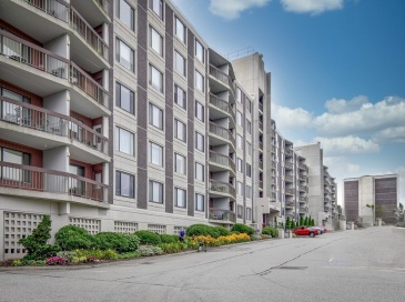 1500 Worcester, Framingham, Massachusetts, 2 Bedrooms Bedrooms, 5 Rooms Rooms,2 BathroomsBathrooms,Residential,For Sale,Worcester,73479078