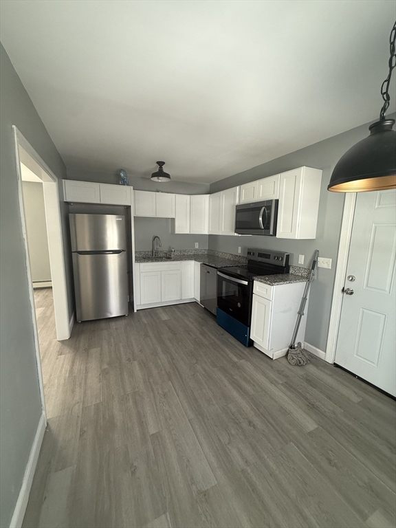 426 Washinton St, Taunton, Massachusetts, 2 Bedrooms Bedrooms, 4 Rooms Rooms,1 BathroomBathrooms,Residential Lease,For Rent,Washinton St,73479132