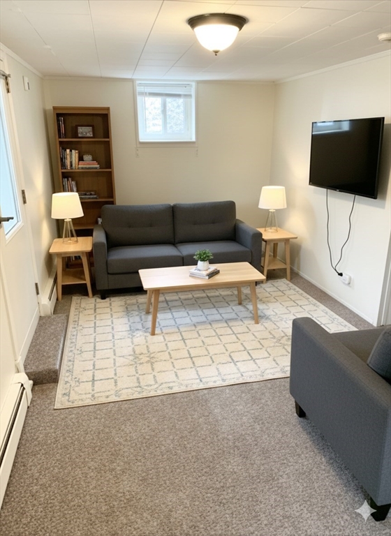 2 Rockland Terrace Heat Incl, Hull, Massachusetts, 1 Bedroom Bedrooms, 5 Rooms Rooms,1 BathroomBathrooms,Residential Lease,For Rent,Rockland Terrace Heat Incl,73479154