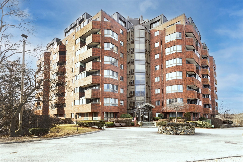 200 Burkhall Street, Weymouth, Massachusetts, 1 Bedroom Bedrooms, 5 Rooms Rooms,1.5 BathroomsBathrooms,Residential,For Sale,Burkhall Street,73479172