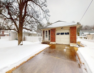 29 Lincoln St, Agawam, Massachusetts, 2 Bedrooms Bedrooms, 5 Rooms Rooms,1.5 BathroomsBathrooms,Residential,For Sale,Lincoln St,73478076