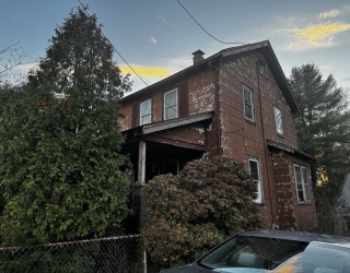 747 Middle Street, Weymouth, Massachusetts, 2 Bedrooms Bedrooms, 5 Rooms Rooms,1 BathroomBathrooms,Residential,For Sale,Middle Street,73456742