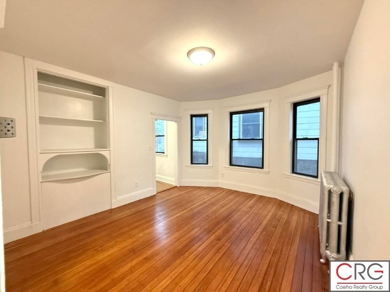 22 University Rd., Brookline, Massachusetts, 4 Bedrooms Bedrooms, 7 Rooms Rooms,2 BathroomsBathrooms,Residential Lease,For Rent,University Rd.,73479260