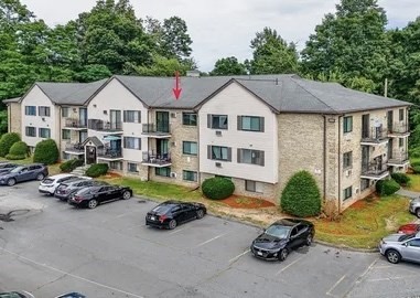 311 Pawtucket Blvd, Lowell, Massachusetts, 2 Bedrooms Bedrooms, 4 Rooms Rooms,1 BathroomBathrooms,Residential,For Sale,Pawtucket Blvd,73479267