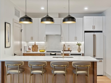 1025 Massachusetts Avenue, Arlington, Massachusetts, 1 Bedroom Bedrooms, 4 Rooms Rooms,1 BathroomBathrooms,Residential,For Sale,Massachusetts Avenue,73479295