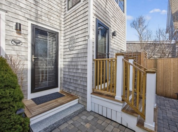 600 Commercial Street, Provincetown, Massachusetts, 1 Bedroom Bedrooms, 2 Rooms Rooms,1.5 BathroomsBathrooms,Residential,For Sale,Commercial Street,73479302