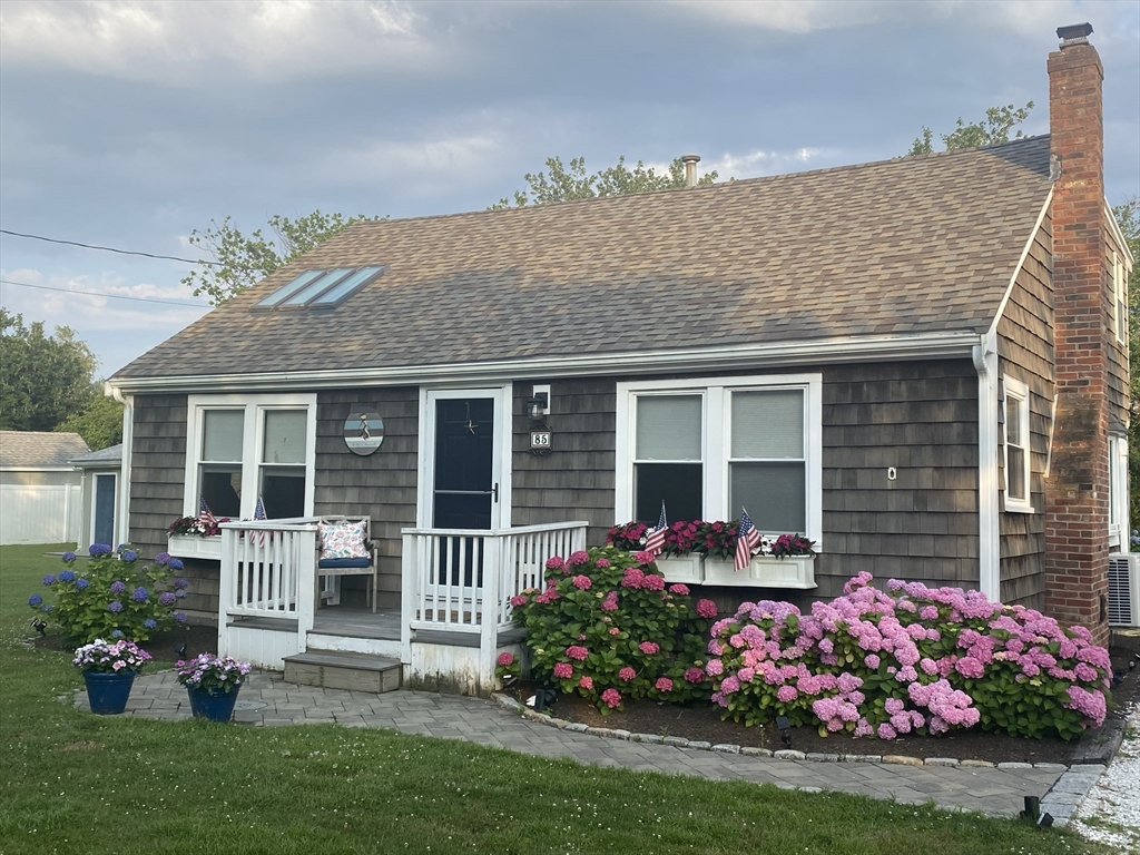 85 Constitution Rd, Marshfield, Massachusetts, 3 Bedrooms Bedrooms, 6 Rooms Rooms,2 BathroomsBathrooms,Residential,For Sale,Constitution Rd,73479306