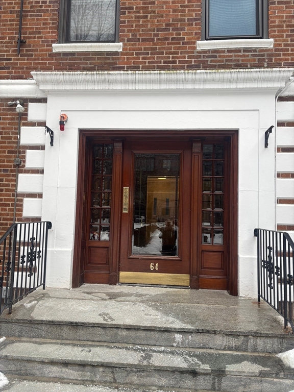 64 Queensberry St, Boston, Massachusetts, 2 Rooms Rooms,1 BathroomBathrooms,Residential,For Sale,Queensberry St,73479318