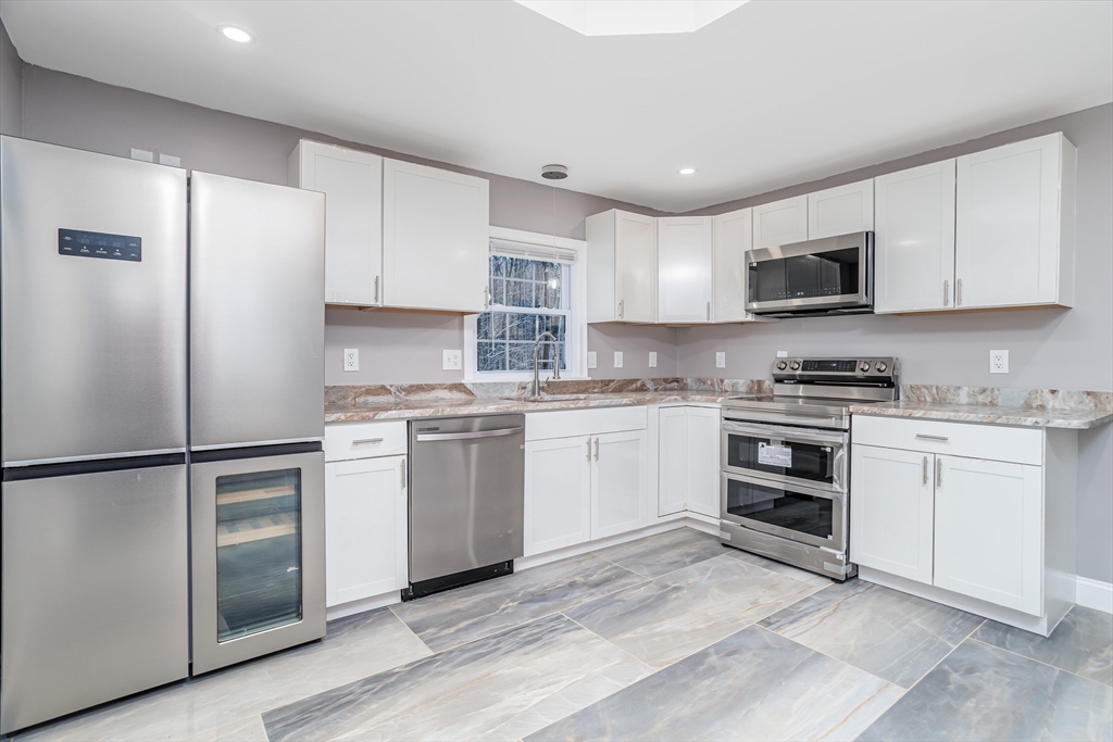 1020 Richardson Road, Ashby, Massachusetts, 2 Bedrooms Bedrooms, 4 Rooms Rooms,1 BathroomBathrooms,Residential,For Sale,Richardson Road,73479329