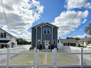 86 Ocean View Ave, Swansea, Massachusetts, 2 Bedrooms Bedrooms, 6 Rooms Rooms,3.5 BathroomsBathrooms,Residential,For Sale,Ocean View Ave,73479374