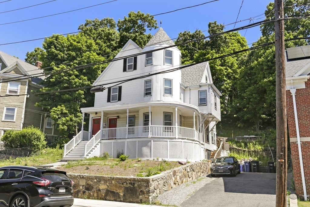 181 Green Street, Melrose, Massachusetts, 1 Bedroom Bedrooms, 4 Rooms Rooms,1.5 BathroomsBathrooms,Residential Lease,For Rent,Green Street,73479401