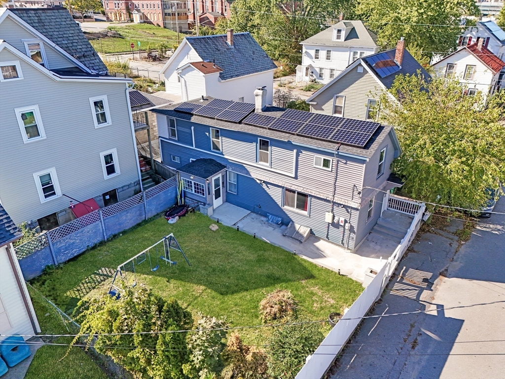 25 Railroad St, Fitchburg, Massachusetts, 3 Bedrooms Bedrooms, 7 Rooms Rooms,2 BathroomsBathrooms,Residential,For Sale,Railroad St,73436941