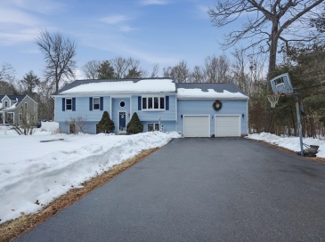305 Shag Bark Road, Taunton, Massachusetts, 3 Bedrooms Bedrooms, 10 Rooms Rooms,3 BathroomsBathrooms,Residential,For Sale,Shag Bark Road,73478976