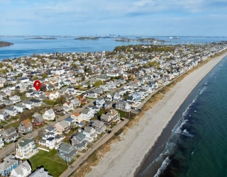 88 Revere St, Hull, Massachusetts, 3 Bedrooms Bedrooms, 7 Rooms Rooms,2 BathroomsBathrooms,Residential,For Sale,Revere St,73479434